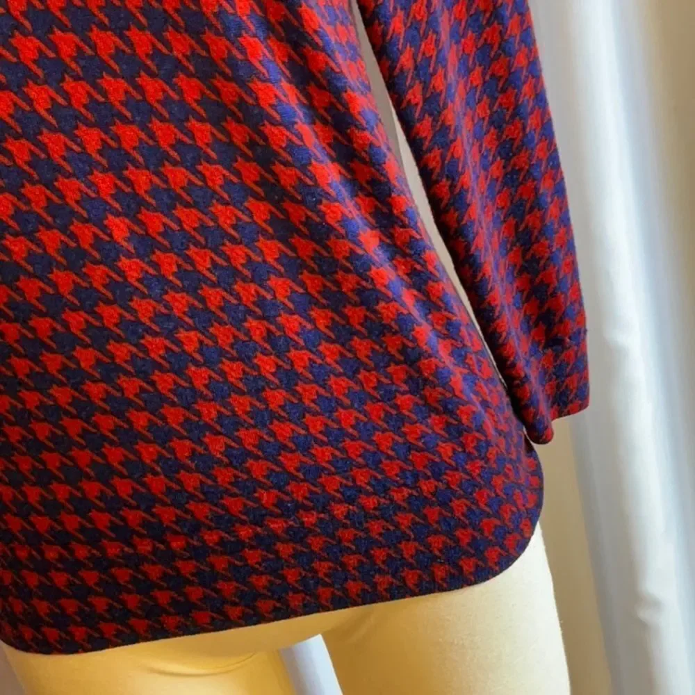 NWOT 100% Merino wool sweater by J CREW in size medium - Picture 4 of 10